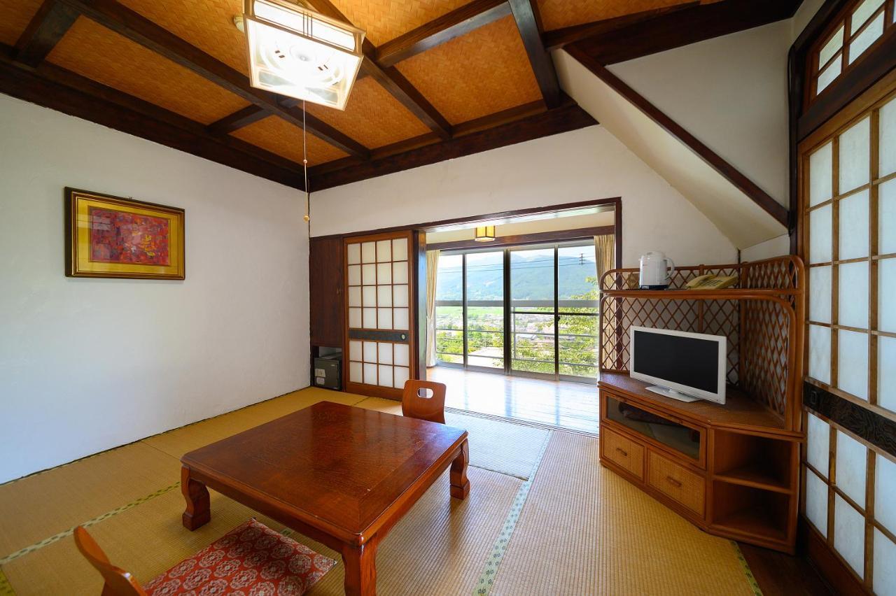 Hôtel Kazeno Sanso Yamashiro à Yufu Extérieur photo
